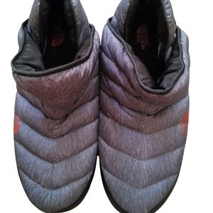 The North Face Quilted Gray Slip-On Loafers